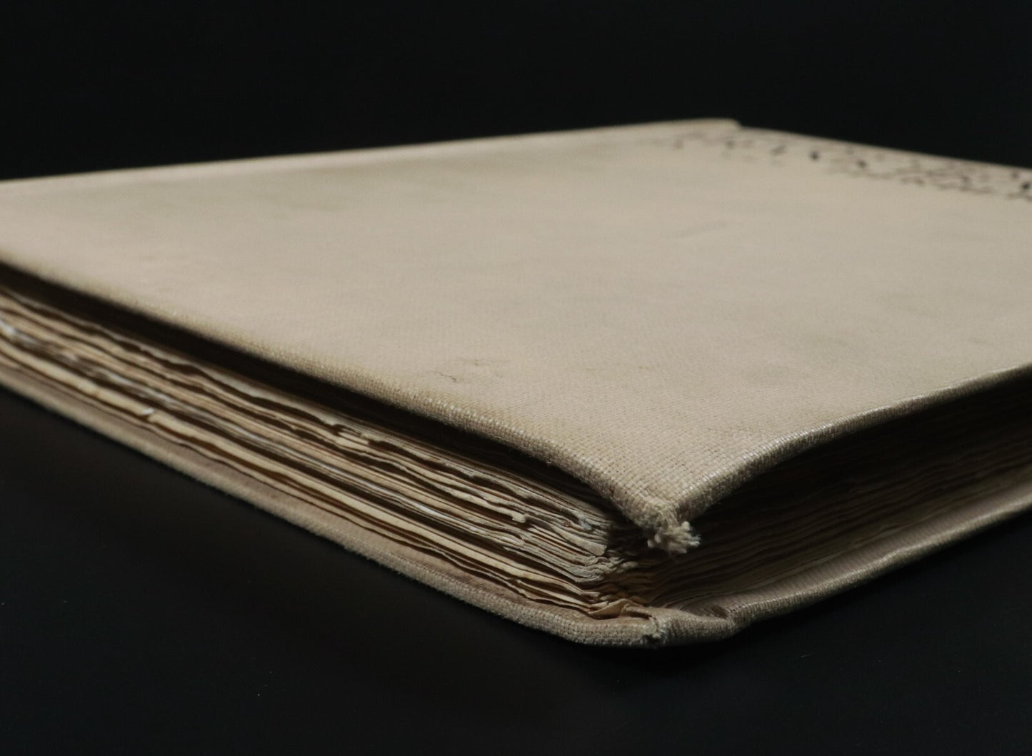 7b10bc96-425f-42c0-94fa-f9eef470d518