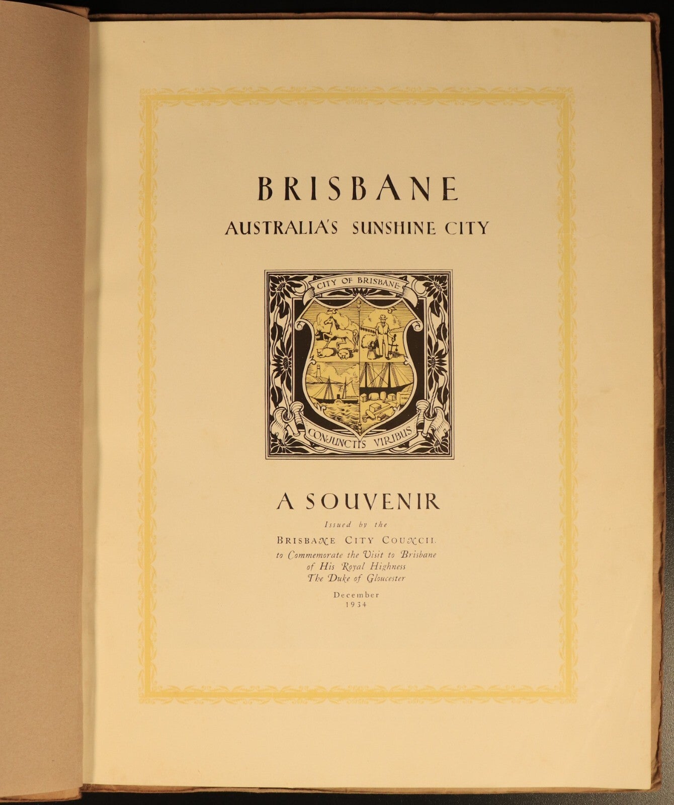 Brisbane Australia's Sunshine City Souvenir 1934 Australian Tourism & Photo Book