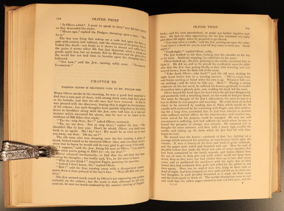 1912 Oliver Twist by Charles Dickens Antique Fiction Book Gresham V3