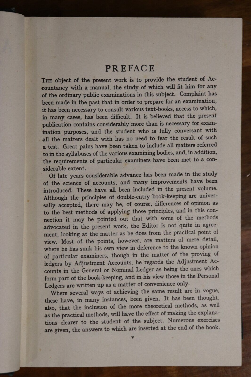 1944 Advanced Accounts Antique Australian Accounting Finance Reference Book