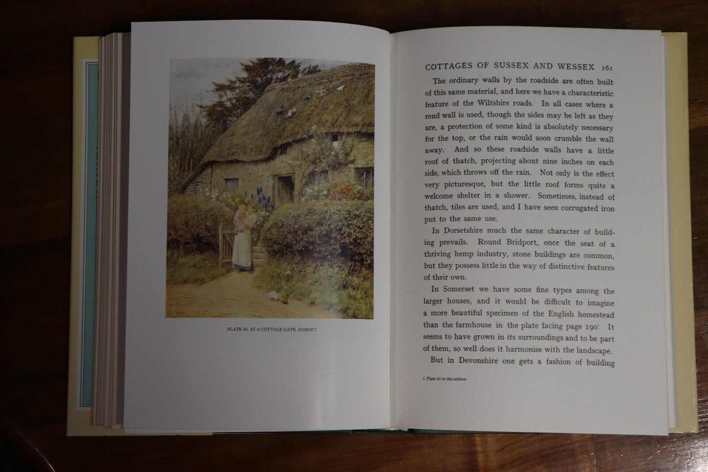 1986 The Cottage Homes Of England British Architecture Reference Book