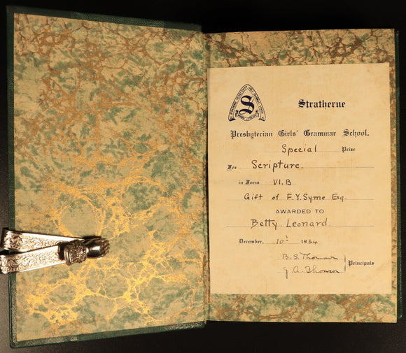 The New Testament by James Moffat c1932 Antique Illustrated Bible Leather Bind