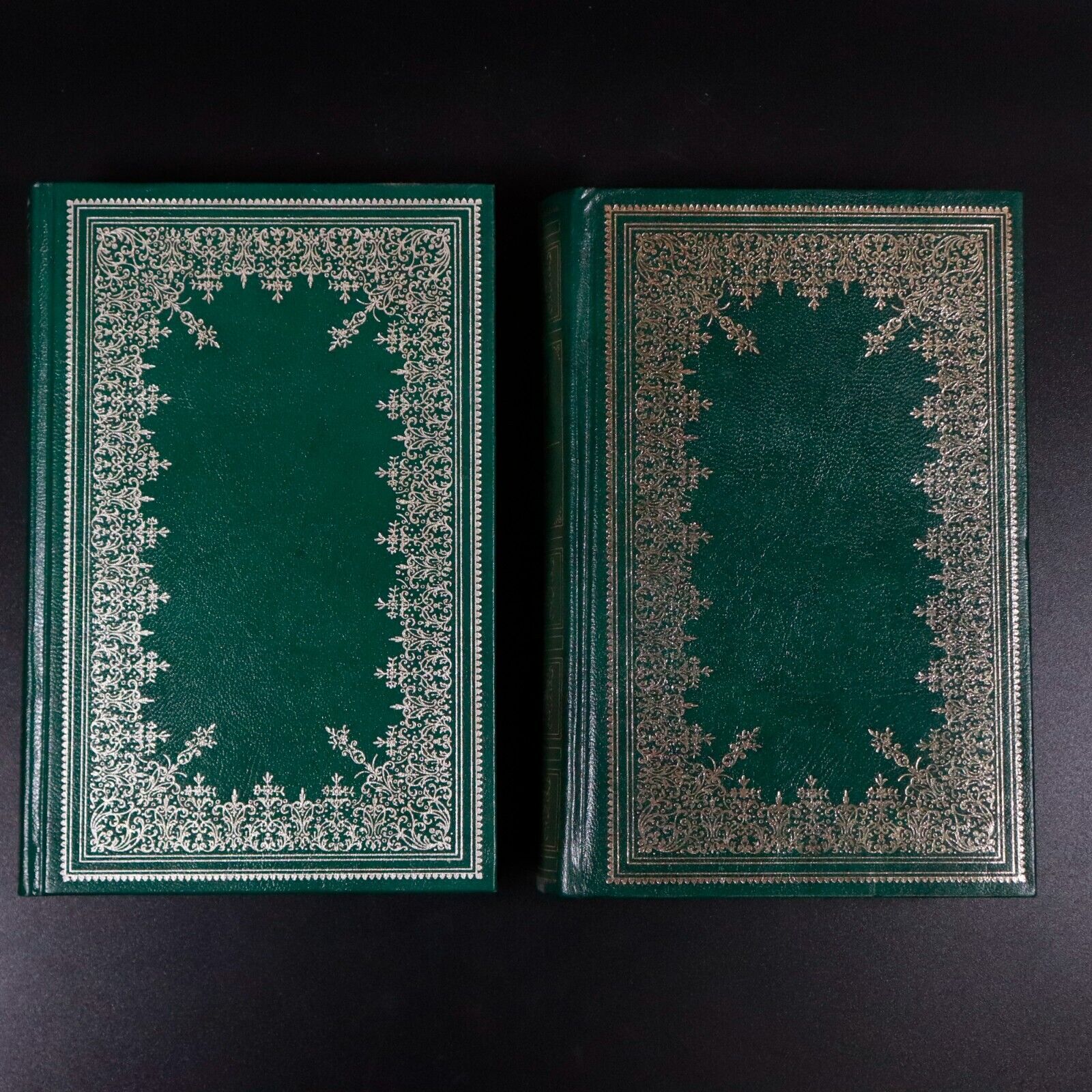 1983 2vol Pickwick Papers & Bleak House by Charles Dickens Classic Fiction Books