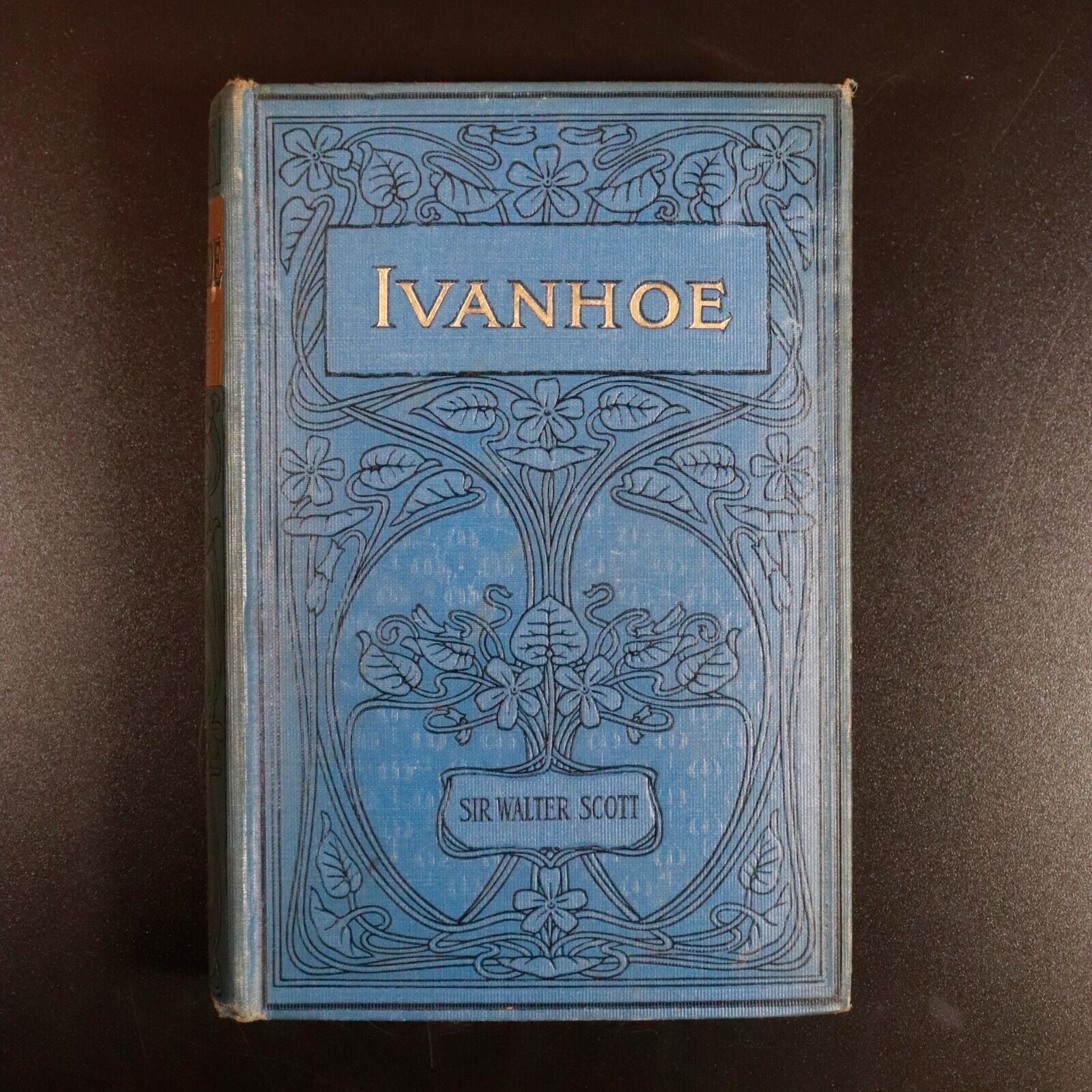 c1905 Ivanhoe by Sir Walter Scott Antique Classic Fiction & Literature Book