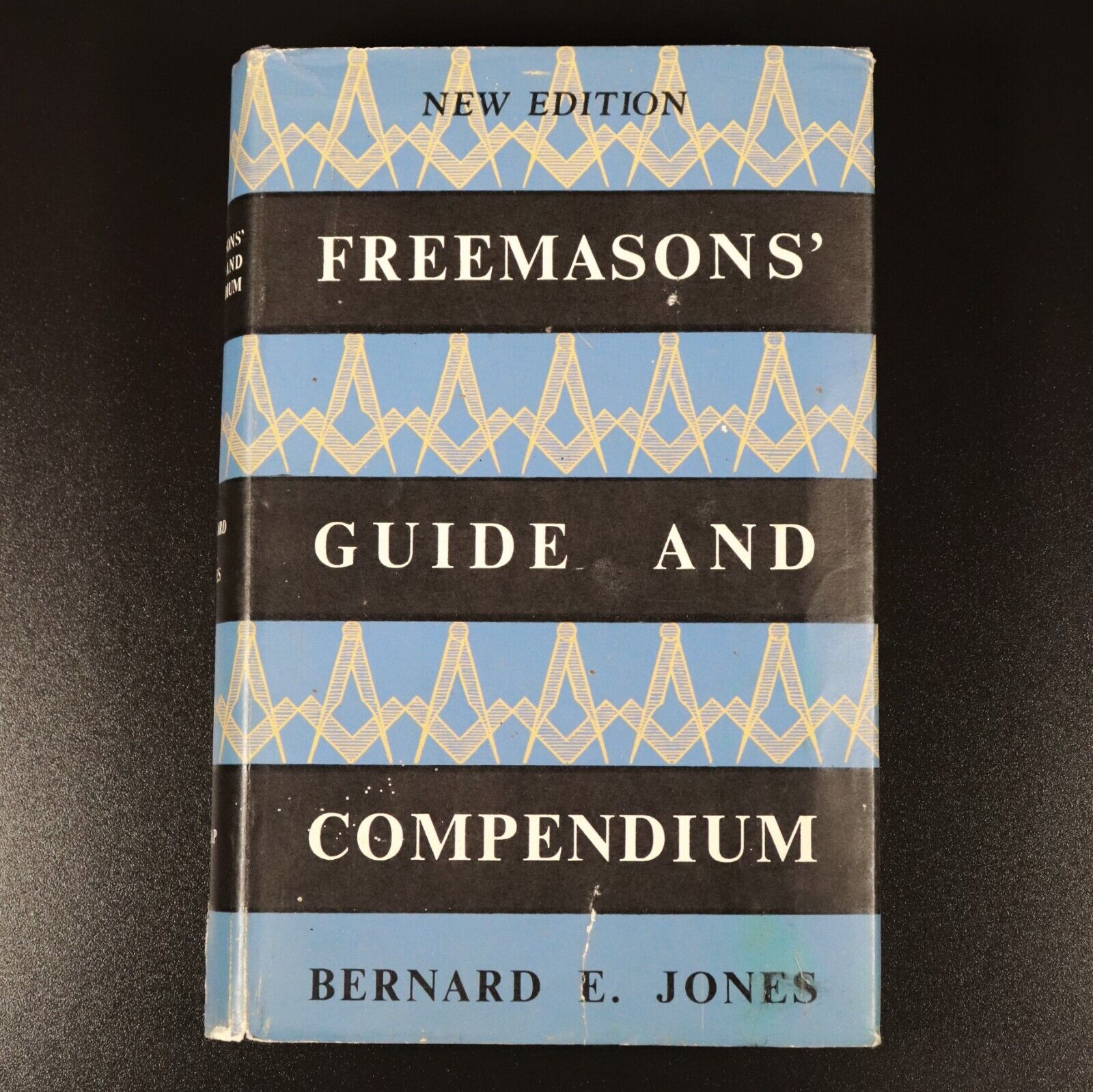 1959 Freemasons Guide & Compendium by Bernard E. Jones Religious Reference Book