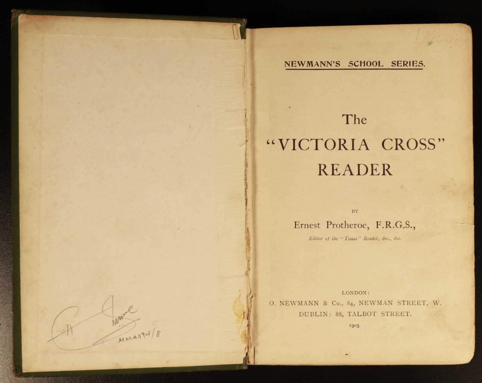 1905 The Victoria Cross Reader by E. Protheroe Antique Military History  Book