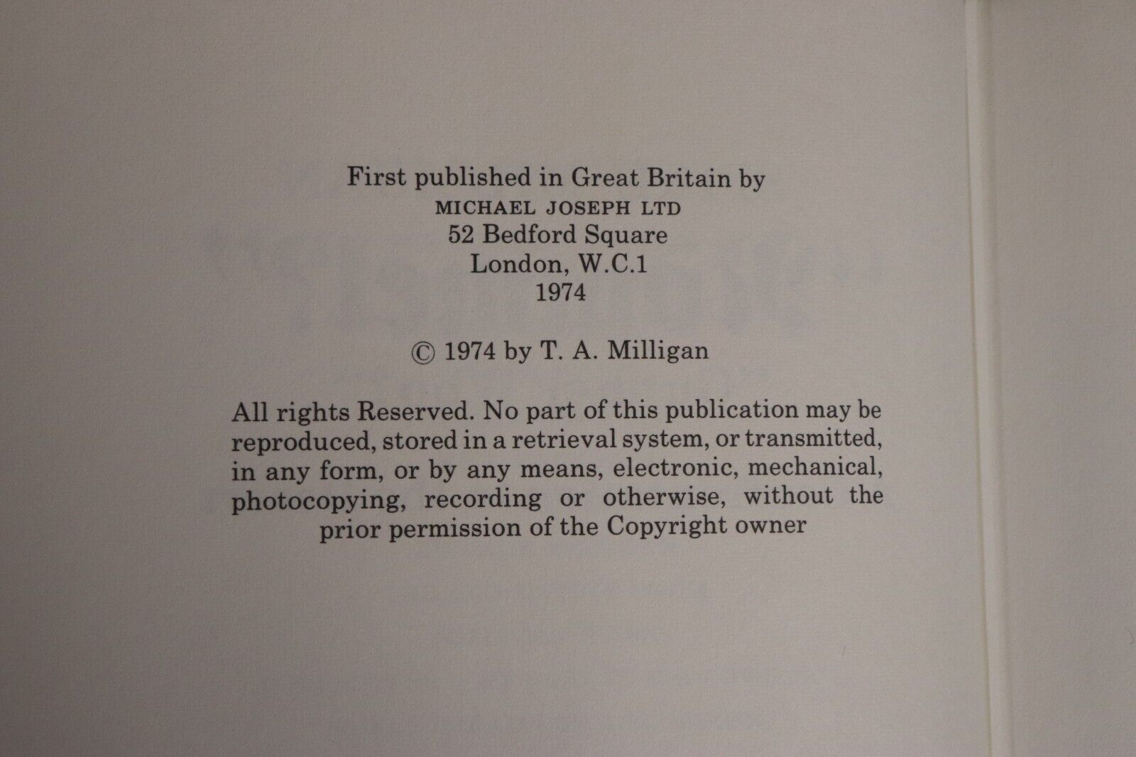 1974 Spike Milligan - A Confrontation In The Desert British Military Book