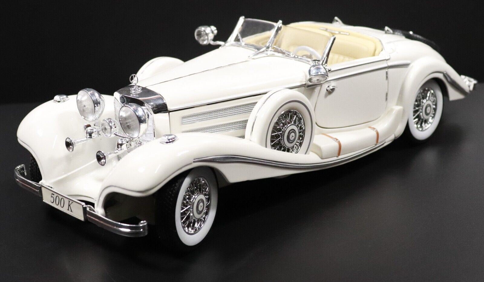 c2000 Maisto Mercedes Benz 500 K Typ Special Roadster 1936 1:18 Model Car w/box