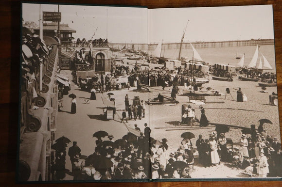 2001 Travels Of A Victorian Photographer Folio Society British History Book