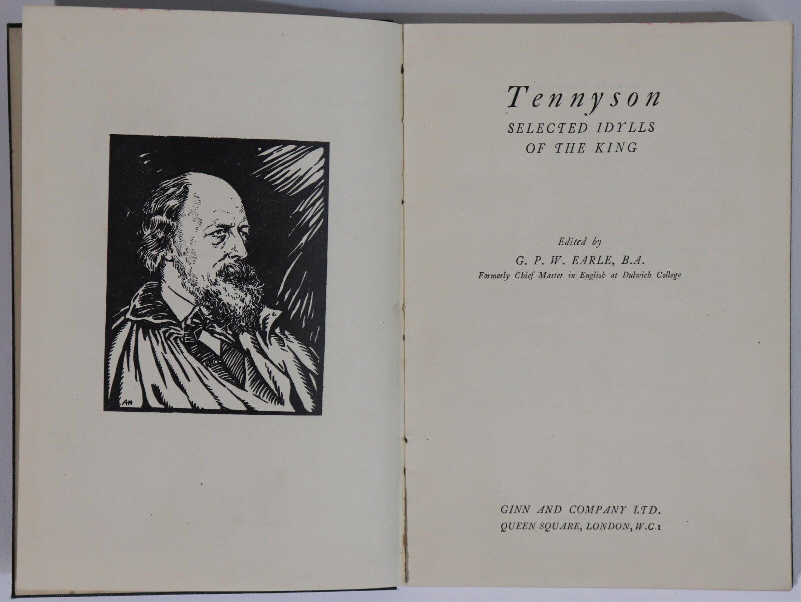 1931 Tennyson: Selected Idylls Of The King Antique British Poetry Book