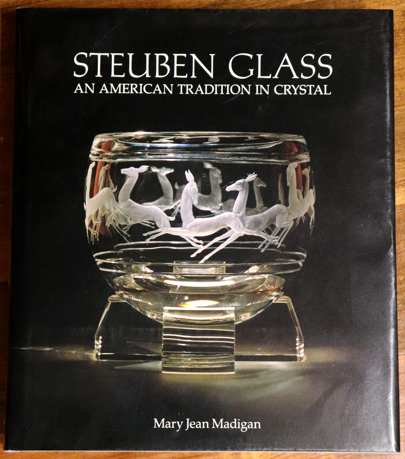 1987 Steuben Glass: Collectors Edition American Crystal Collectors Book