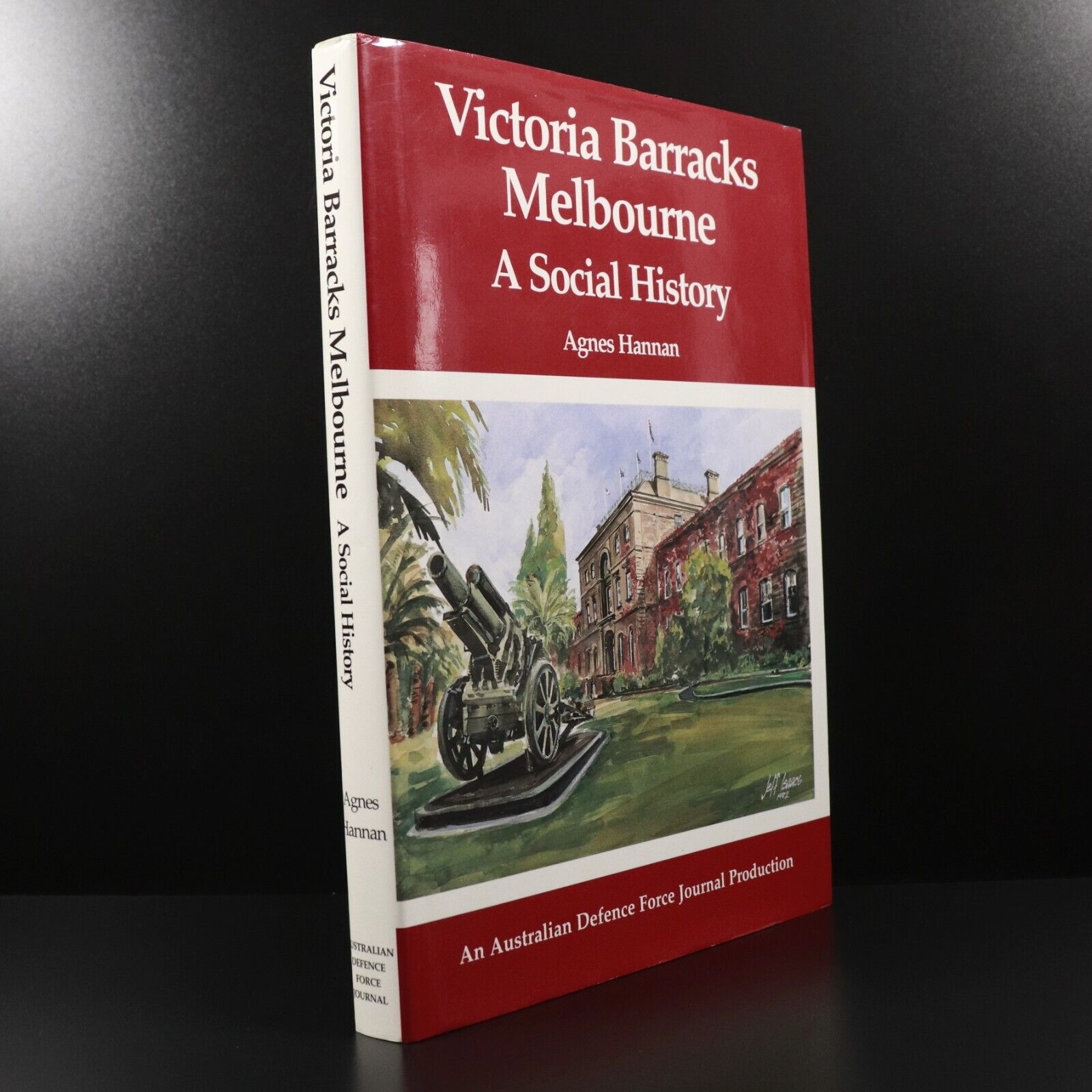 1995 Victoria Barracks Melbourne Australian Military History Book 1st Edition