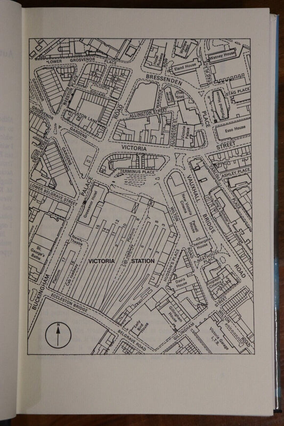 1977 Sam 7 by Richard Cox Vintage Airline Disaster Fiction Book