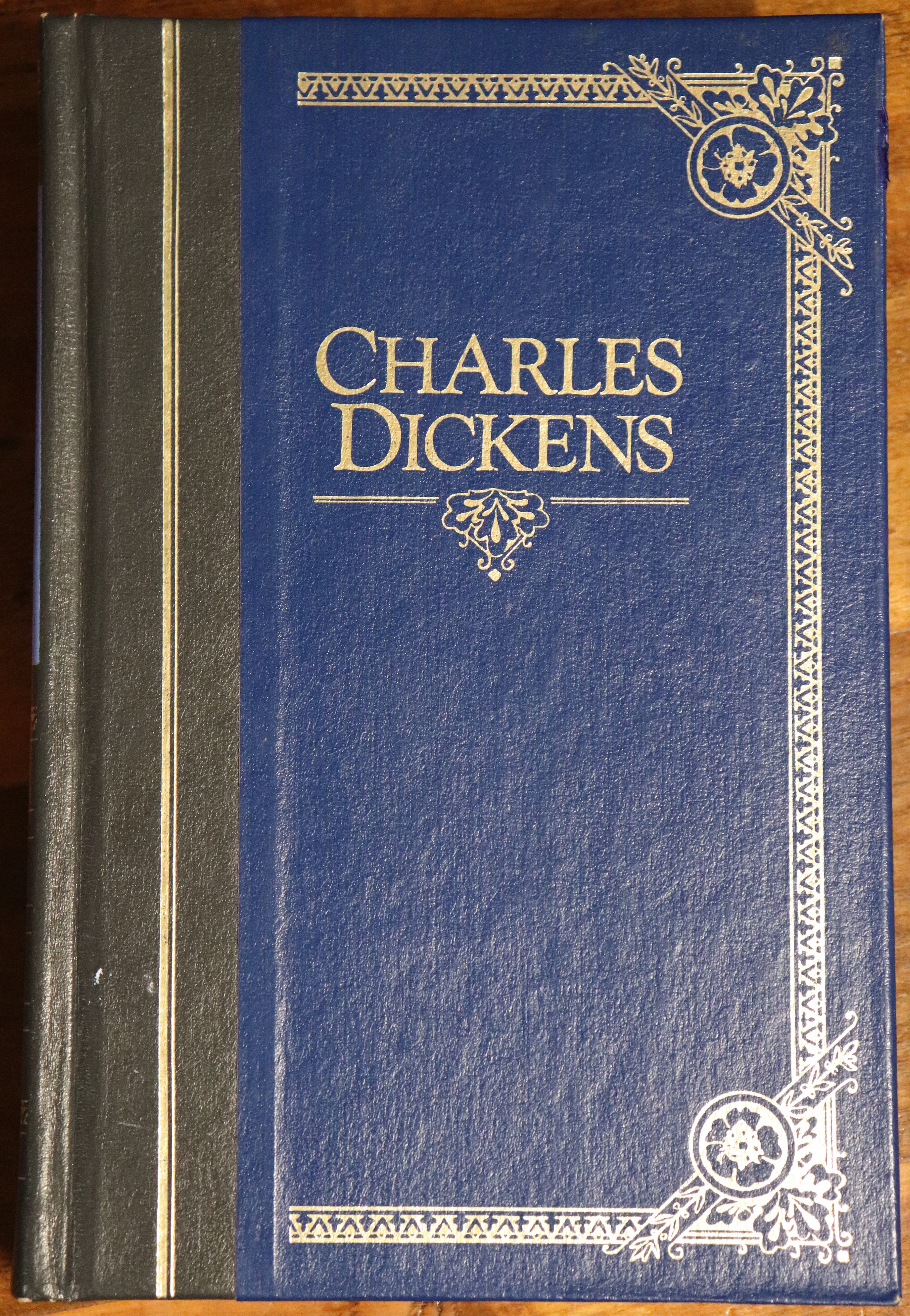Charles Dickens: Christmas Carol Nickleby Hard Times - 1985 - Literature Book