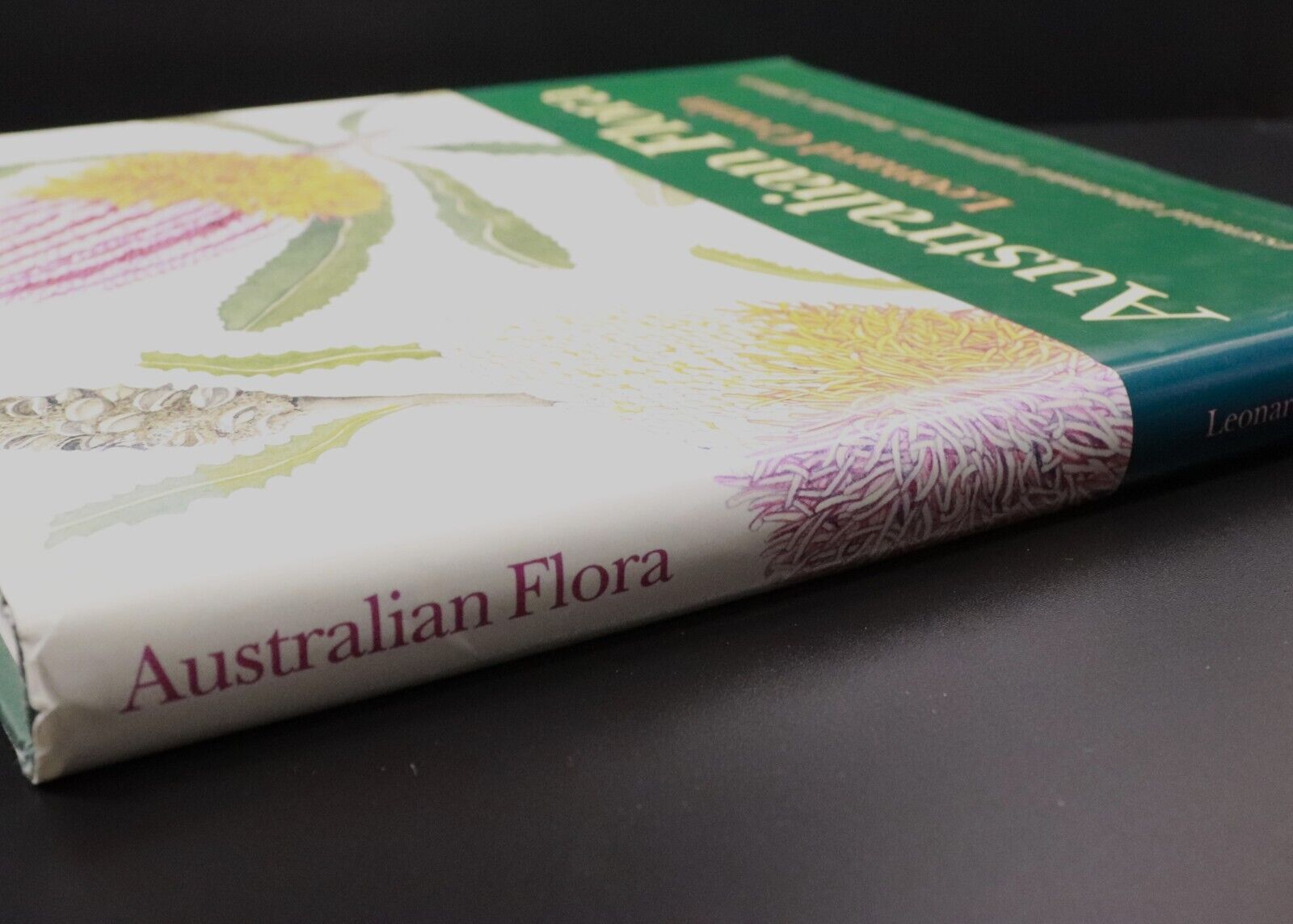 1997 Australian Flora by Leonard Cronin Gardening Flora Reference Book