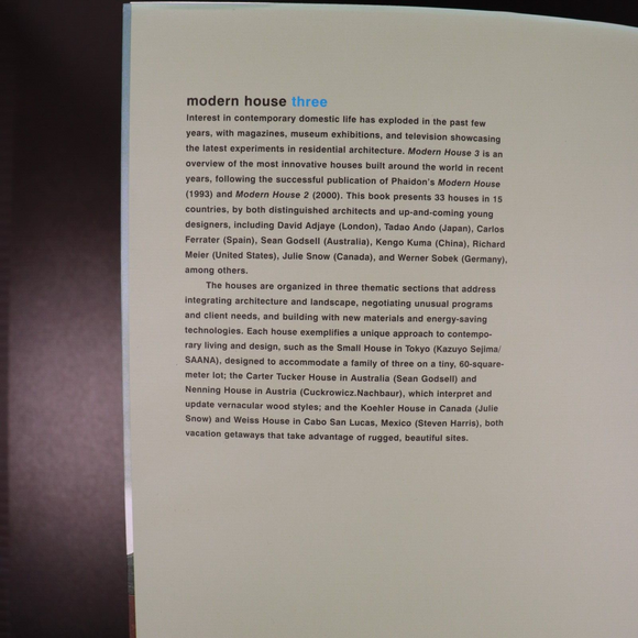 2008 Modern House Three by Raul A. Barreneche Architecture Reference Book