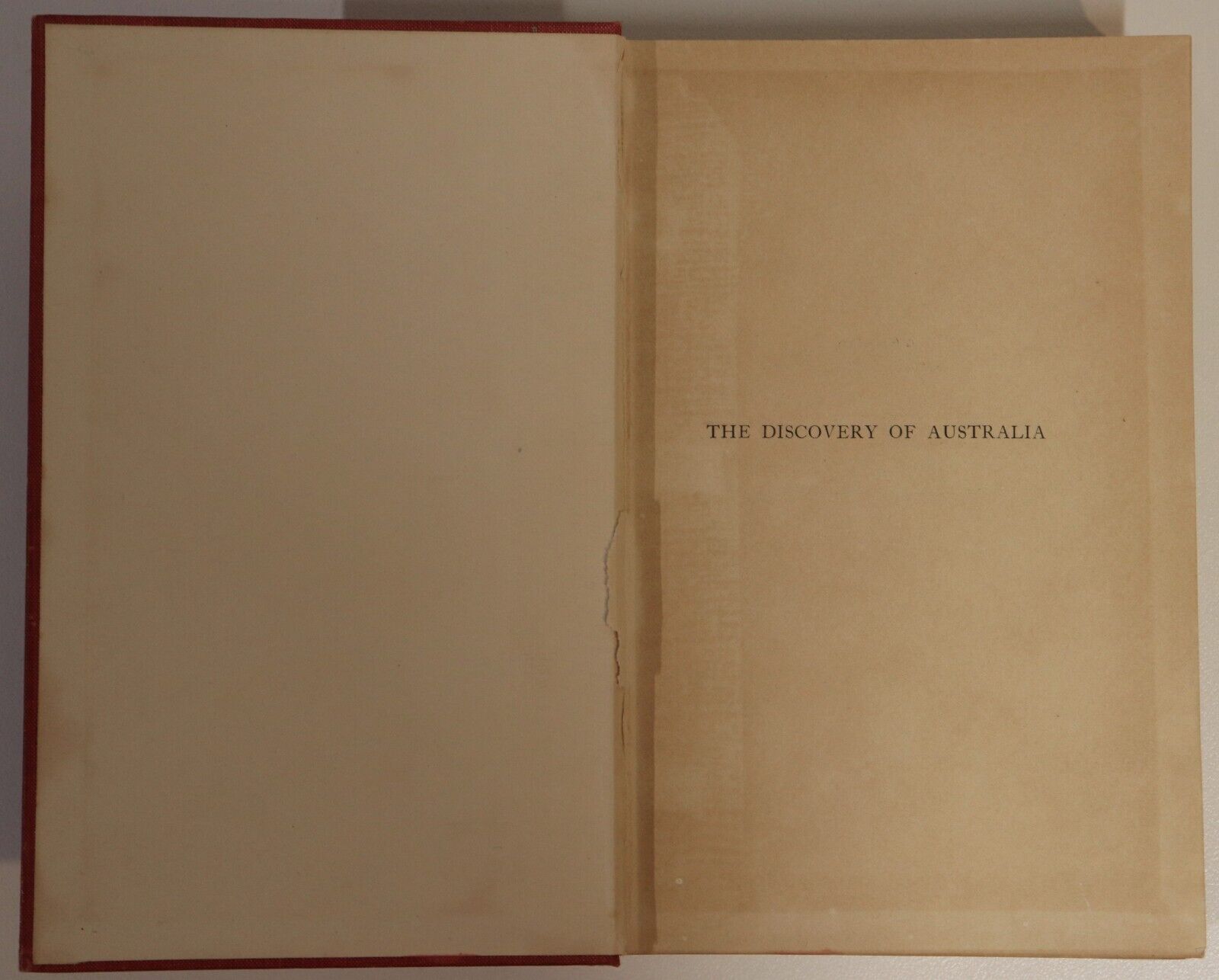 1922 The Discovery Of Australia by G. Arnold Wood Australian History Book