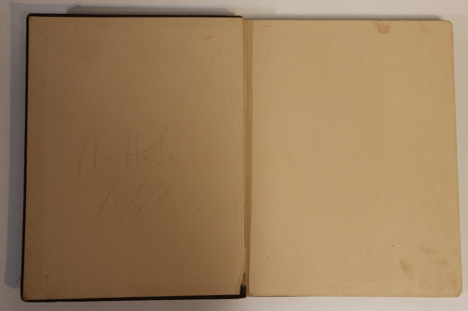 b5881a59-52d5-43e4-b1b9-fc0b52b047bc