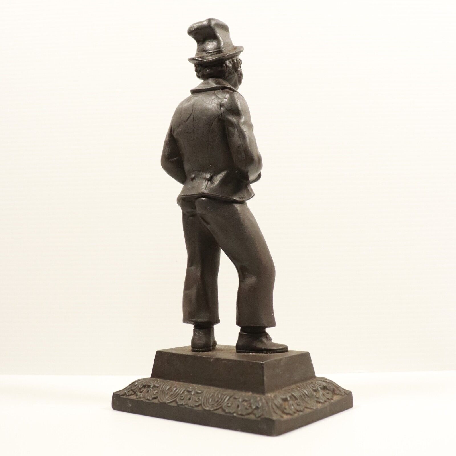 c1920's Antique Cast Iron Dickensian Figurine Sculpture Artful Dodger Dickens - 0