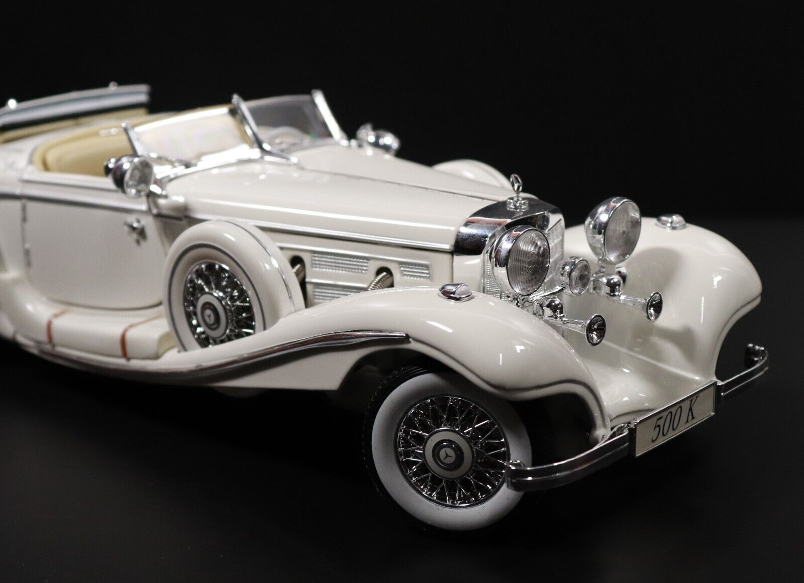 c2000 Maisto Mercedes Benz 500 K Typ Special Roadster 1936 1:18 Model Car w/box