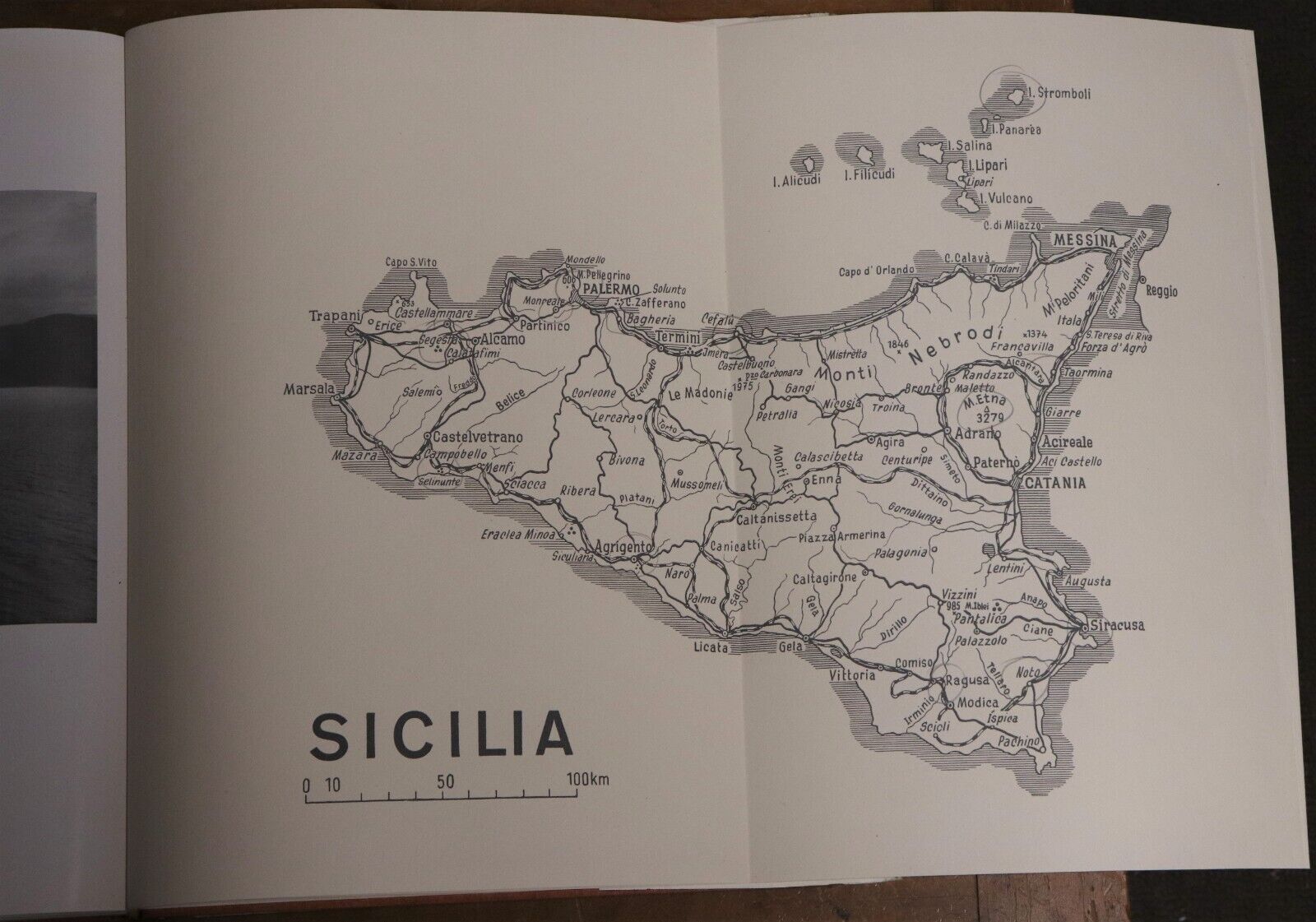 1956 Sicily 169 Photographs H.M. Schwarz Rare Italian Photo History Book