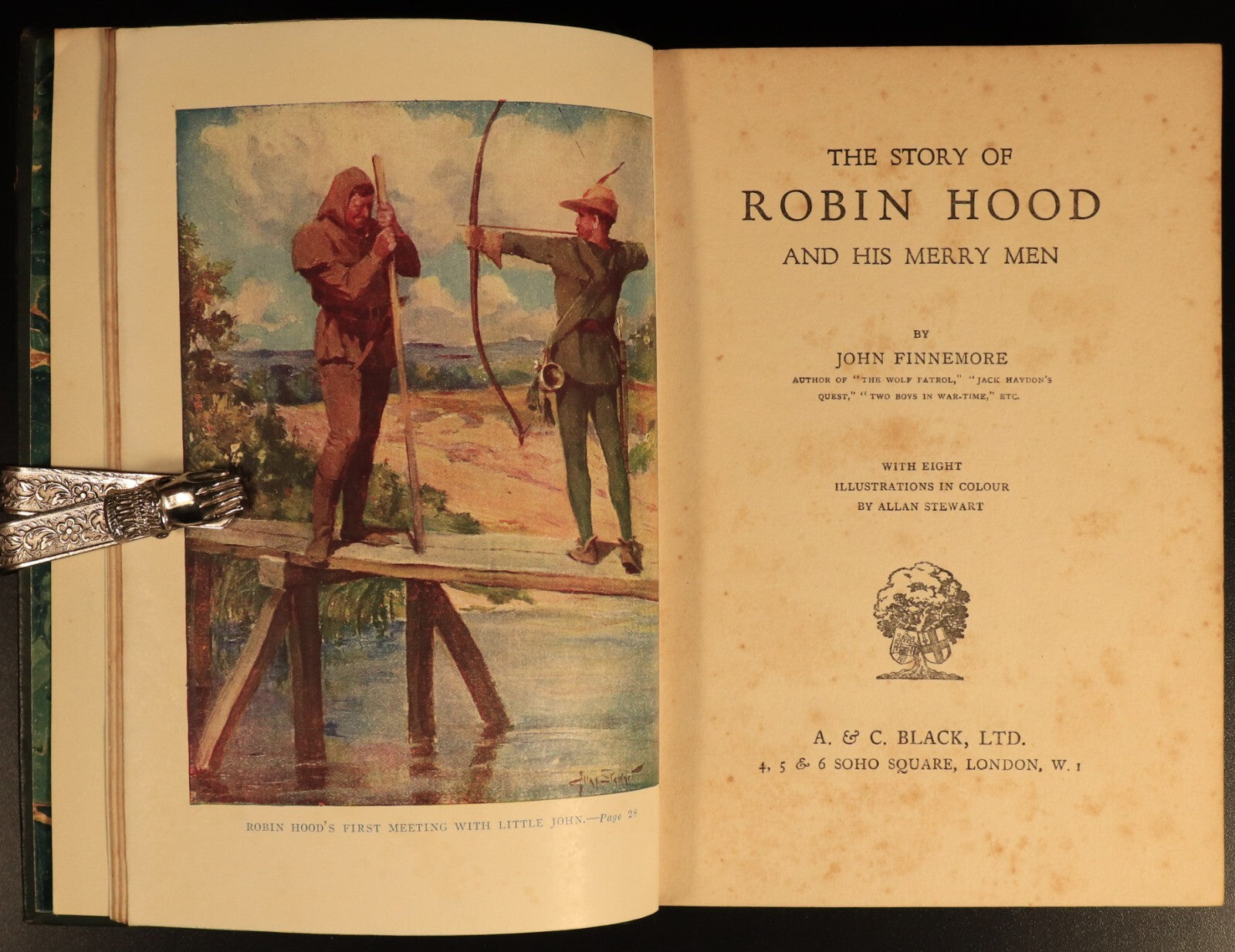 Story Of Robin Hood & His Merry Men by J. Finnemore Antique British Fiction Book