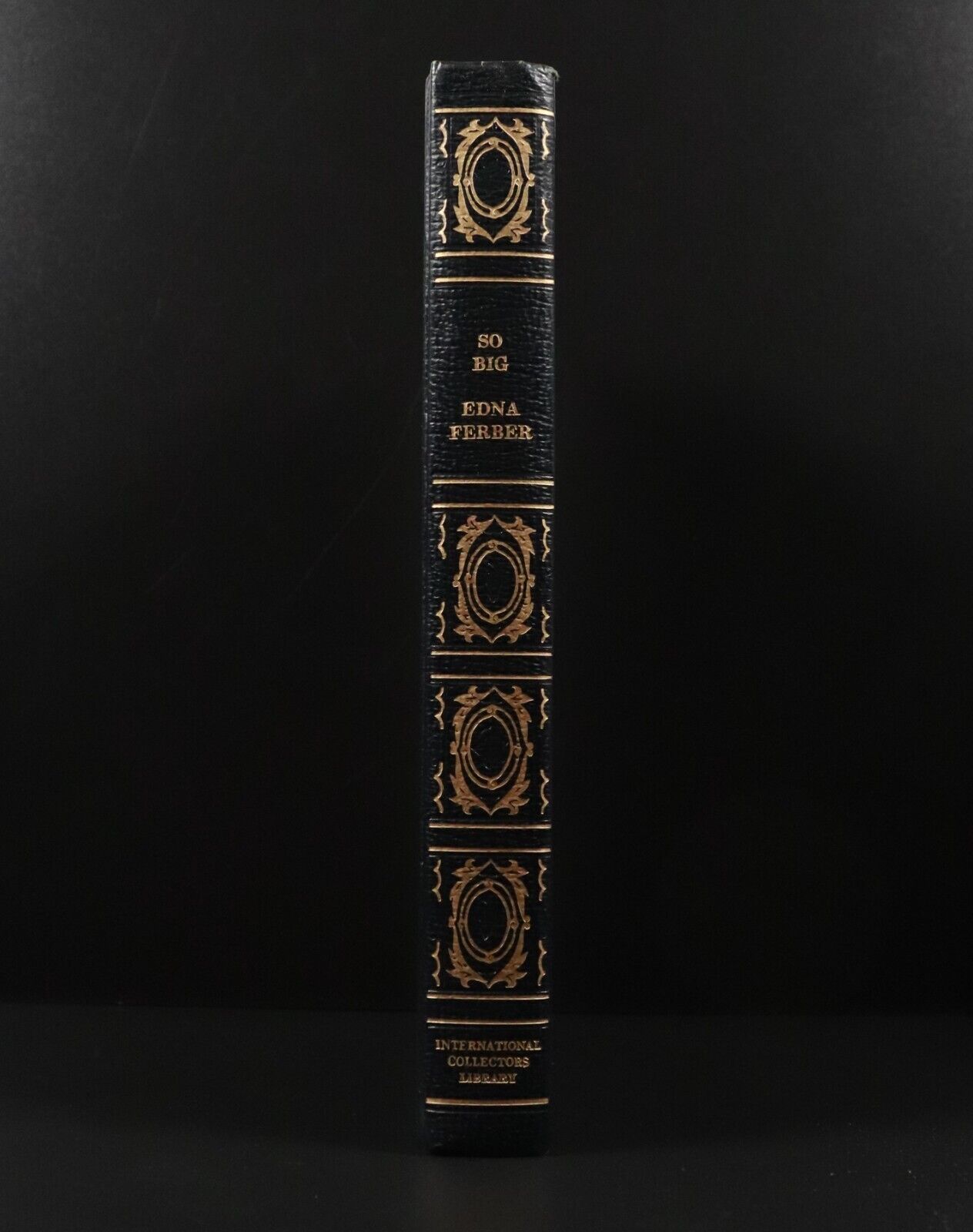 c1950 So Big by Edna Ferber International Collectors Library Book Female Author