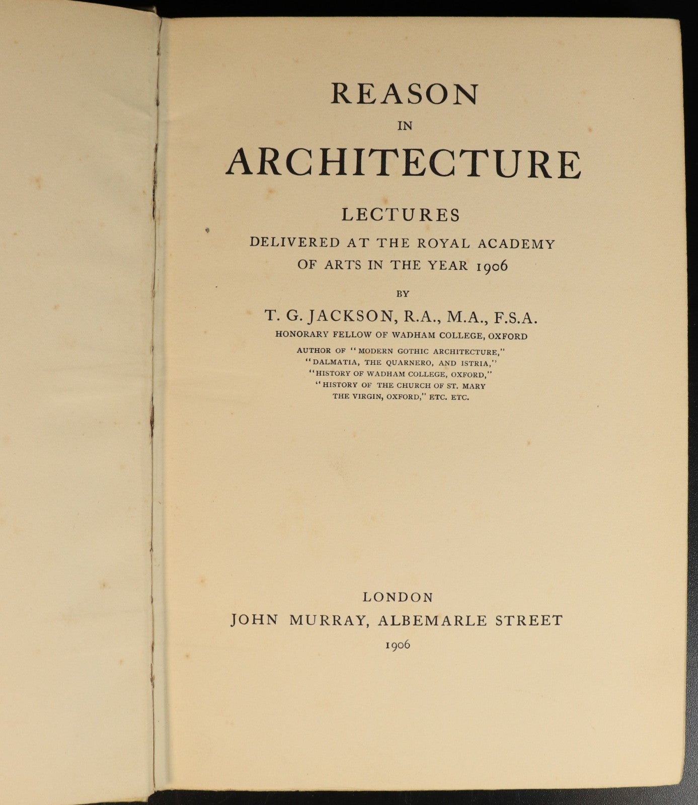 daffe85a-64dc-42ee-8c93-68083a6abb56