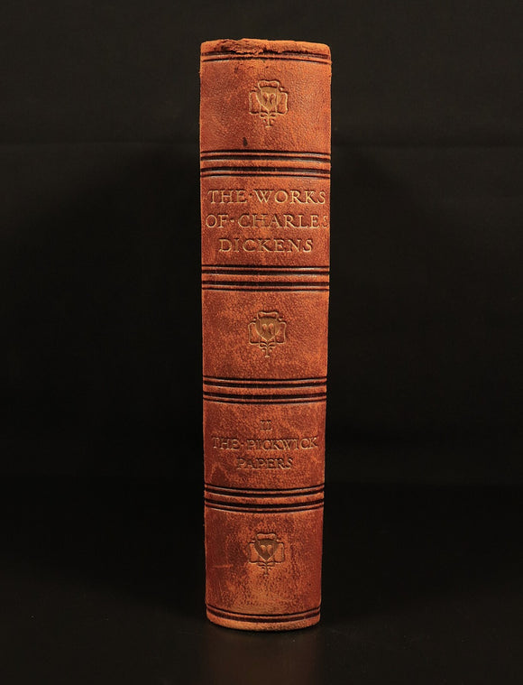 1912 The Pickwick Club by Charles Dickens Antique Fiction Book Gresham V2