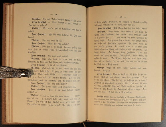 f0308a44-3d68-48b3-98d8-73d50a64a9e0