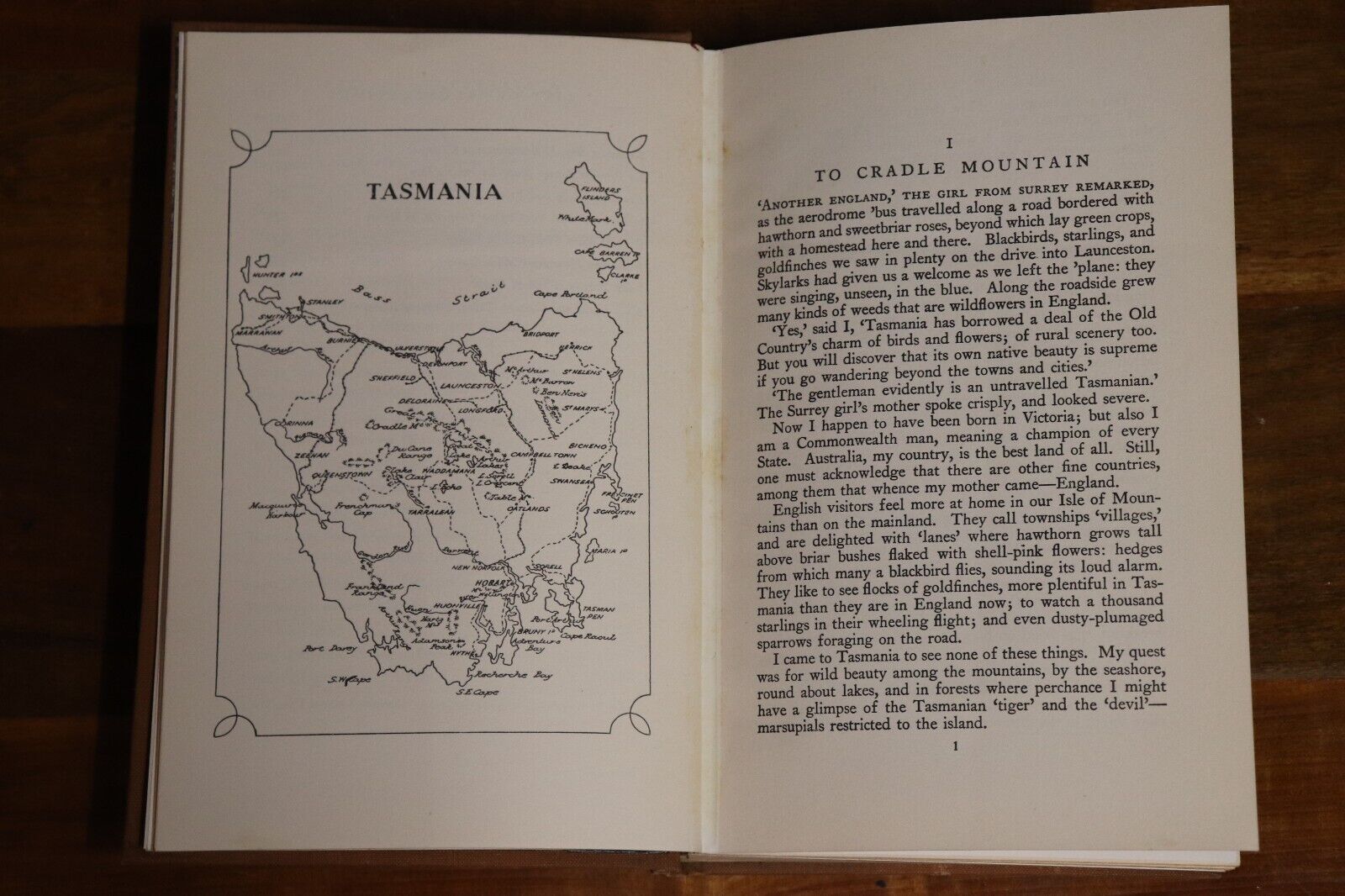 1950 Isle Of Mountains by Chartles Barrett Australian History Book - Tasmania