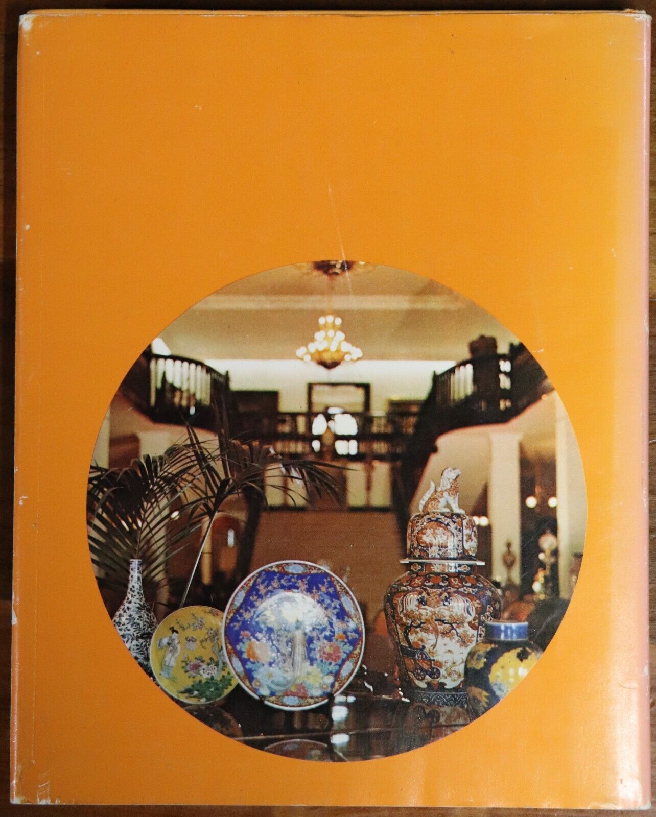 Buying Antiques In Australia - 1976 - 1st Edition Antique Collecting Book