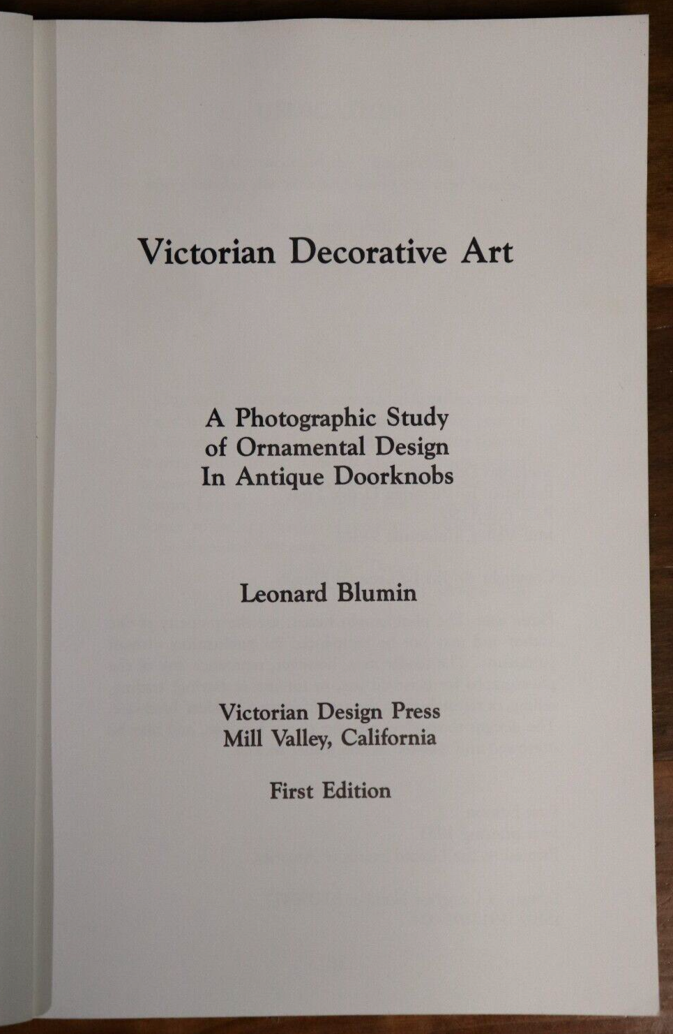 Victorian Decorative Art by L Blumin- 1983 - 1st Ed. British Architecture Book - 0