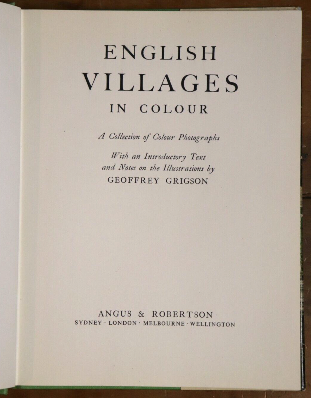 English Villages in Colour - 1958 - 1st Edition - 0