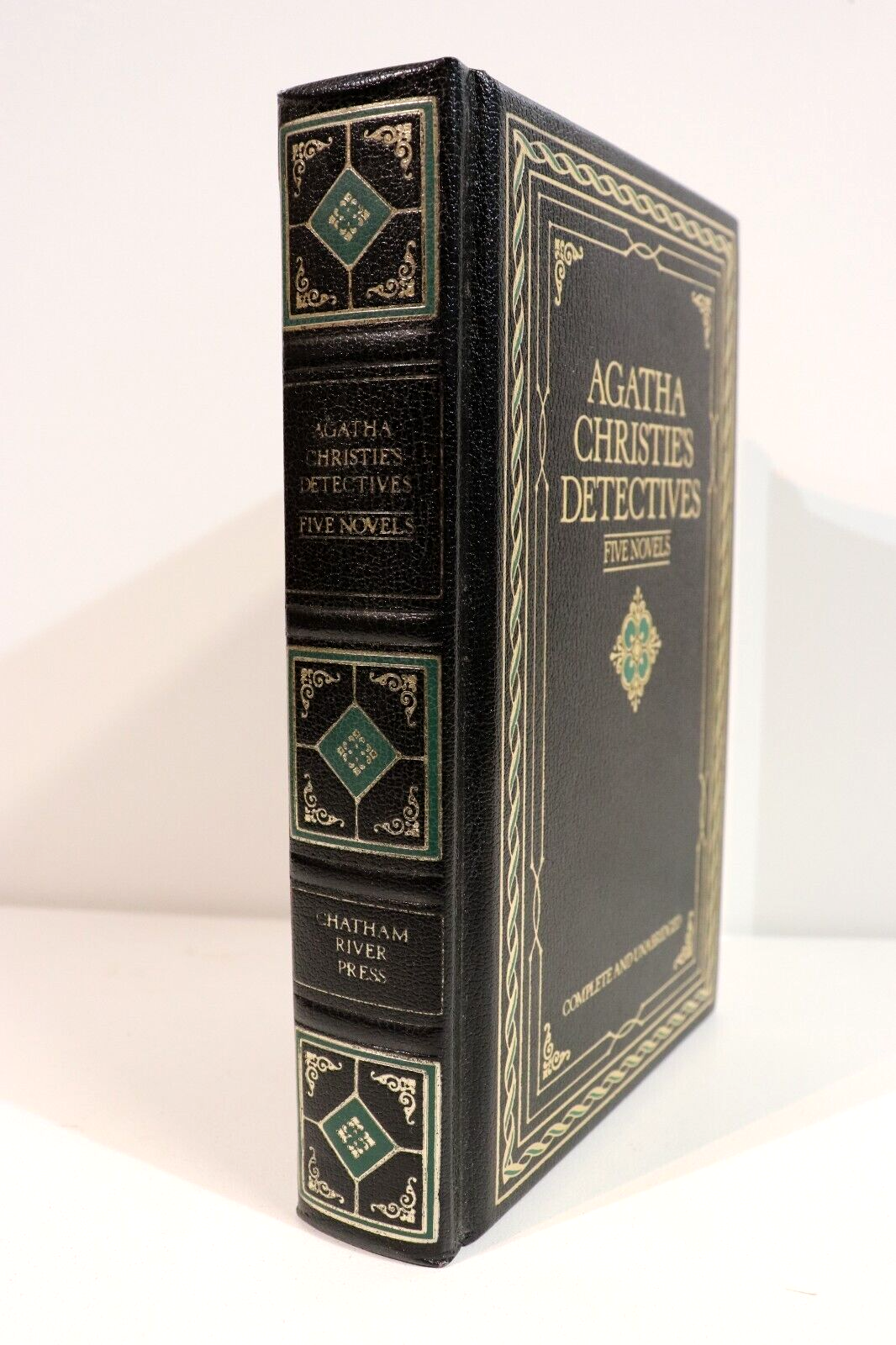 Agatha Christie's Detectives - 1982 - Classic Crime Literature Book