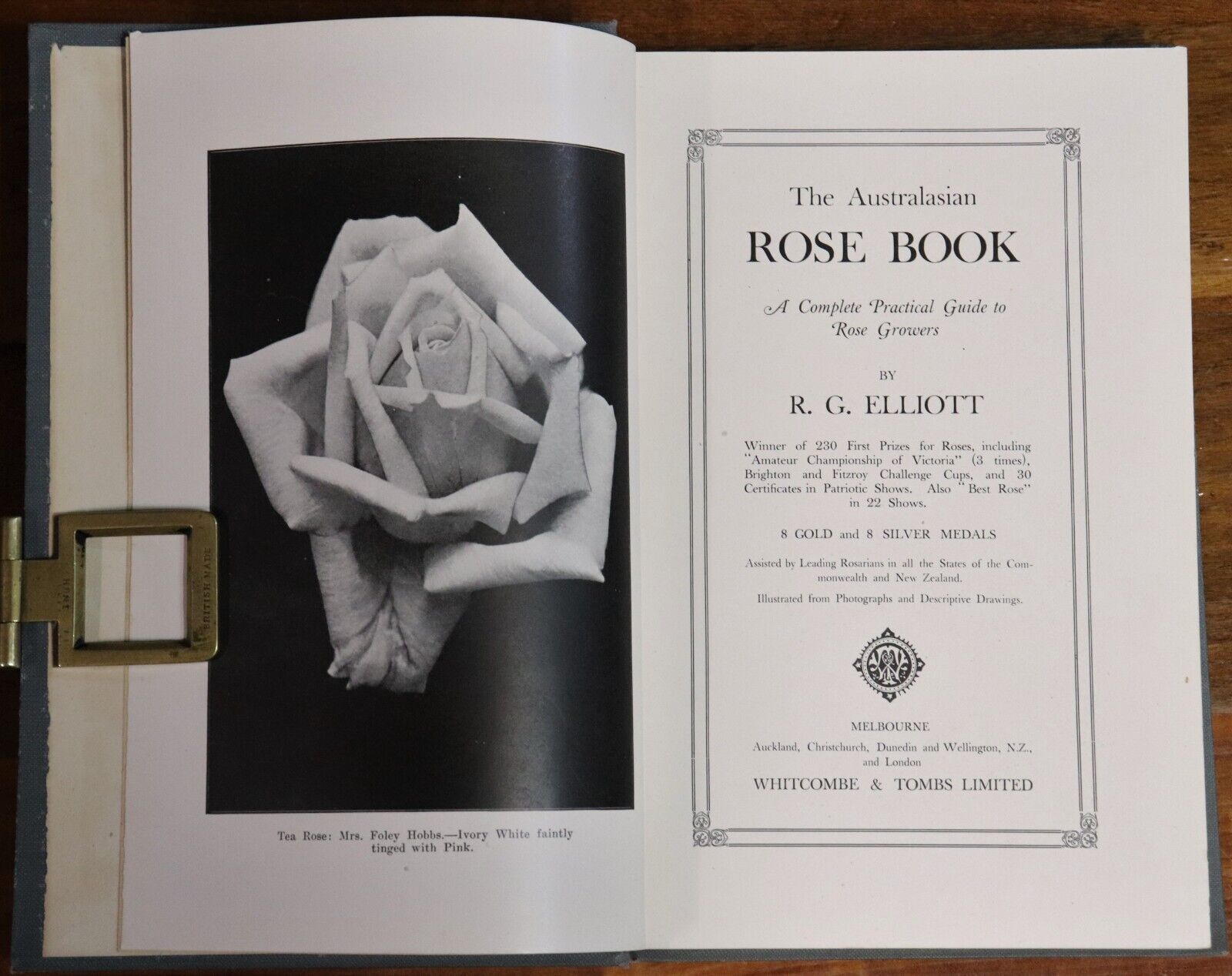 c1920 The Australasian Rose Book R.G. Elliott 1st Ed Gardening Reference Book - 0