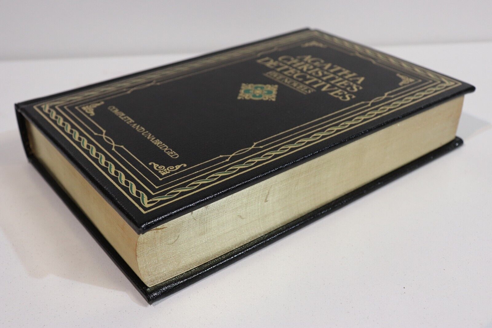 Agatha Christie's Detectives - 1982 - Classic Crime Literature Book - 0