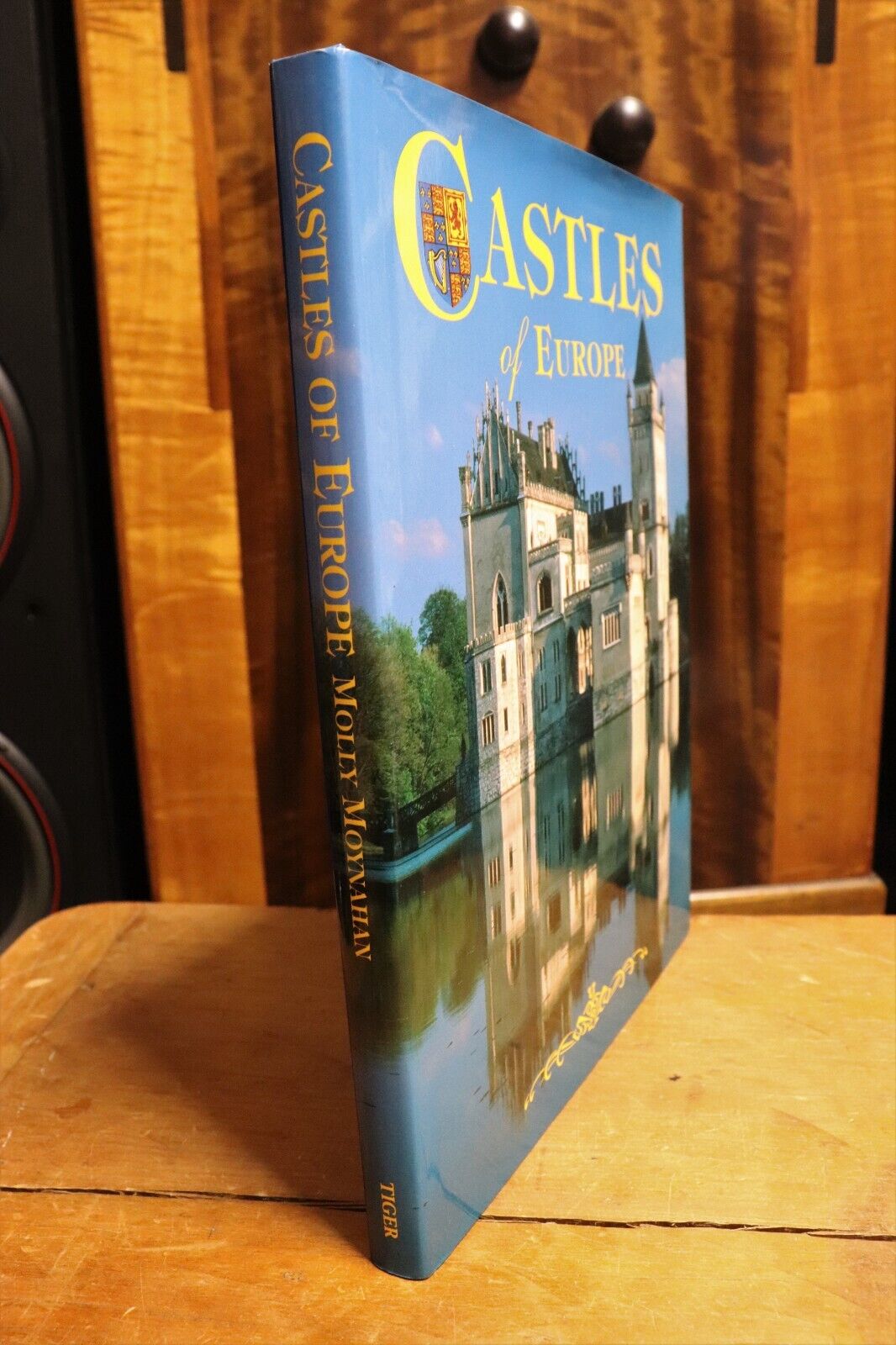 Castles Of Europe by Molly Moynahan - 1993 - Architecture History Book - 0