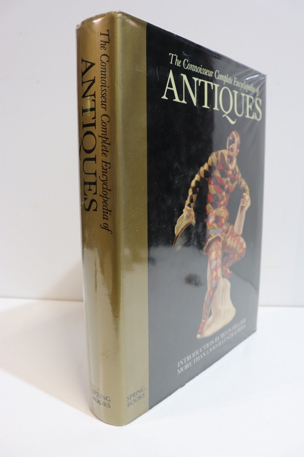 The Connoisseur Encyclopedia Of Antiques - 1988 - Antiques Reference Book