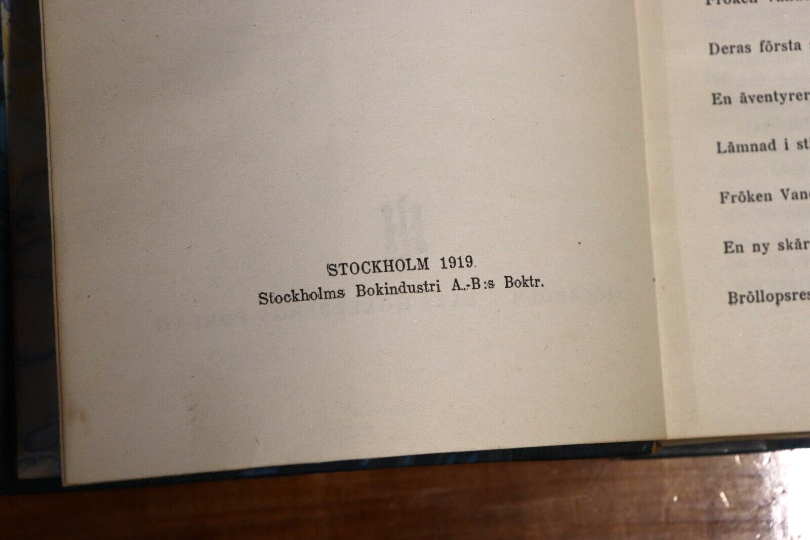 1919 En Skandal by Cosmo Hamilton Antique Swedish Literature Book