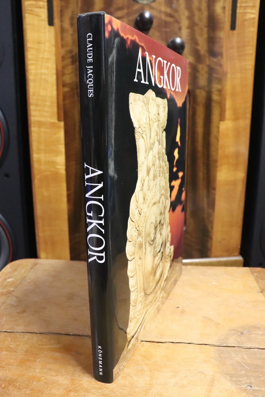 Angkor by Claude Jacques - 1999 - Large Print History & Architecture Book