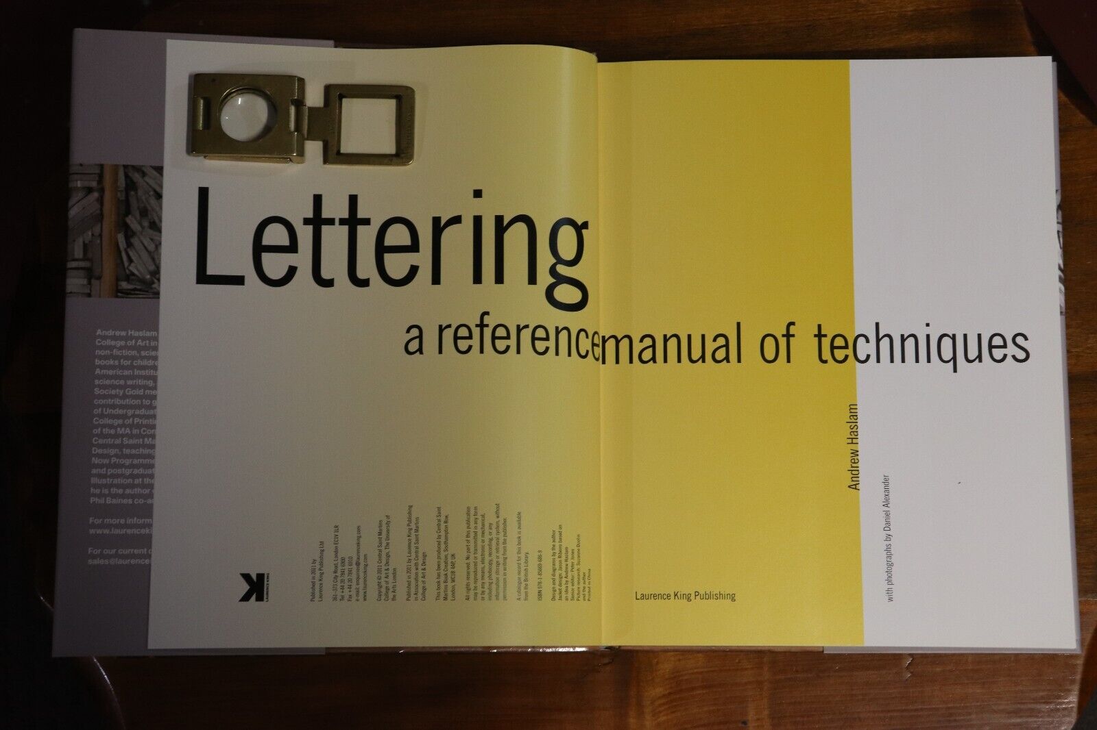 Lettering: A Reference Manual Of Technique - 2011 - Reference Book - 0