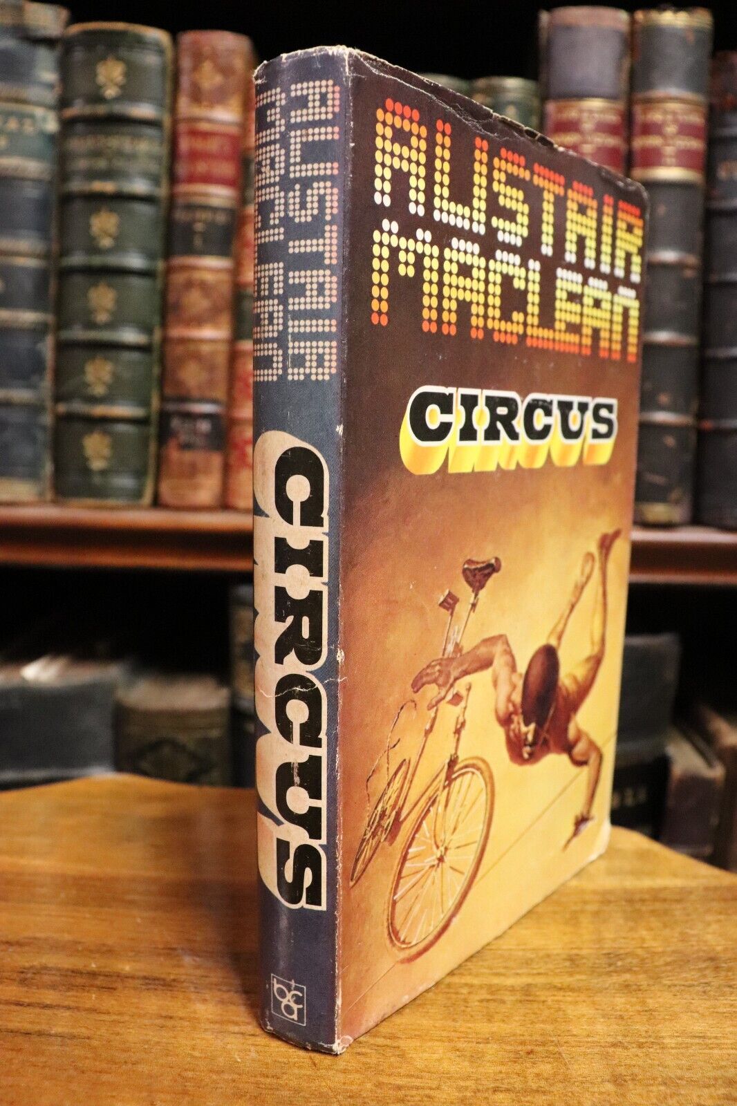 Circus by Alistair MacLean - 1976 - Vintage Fiction Book